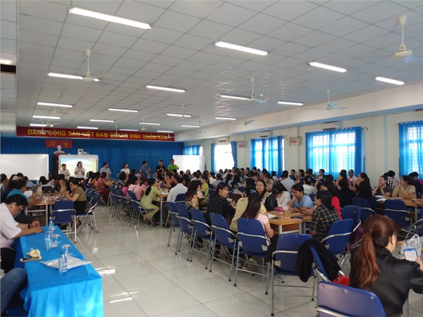 Tập huấn sử dụng sách giáo khoa lớp Năm